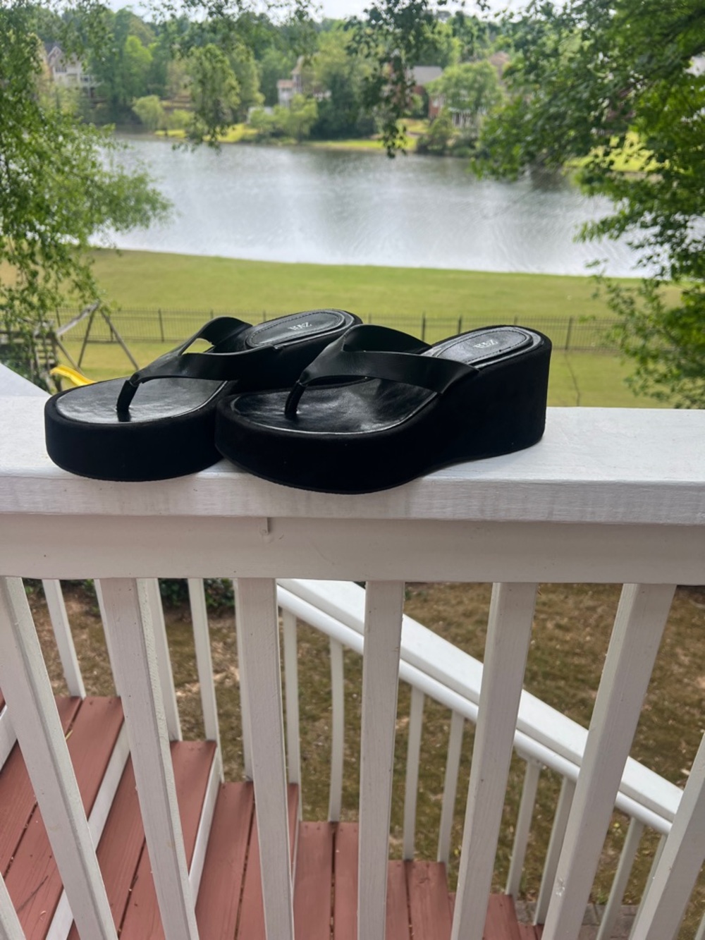 Zara Black Platform Flip-Flop Sandals - size 8.5 Women